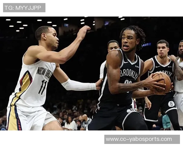 克拉克斯顿高效表现全队依赖他12投8中轻松砍下17分4篮板2助攻